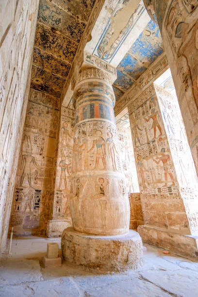 TEMPLO DE MEDINET HABU